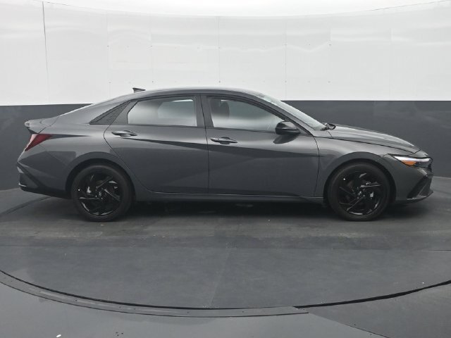 Used 2026 Hyundai Elantra Sport FWD image 8