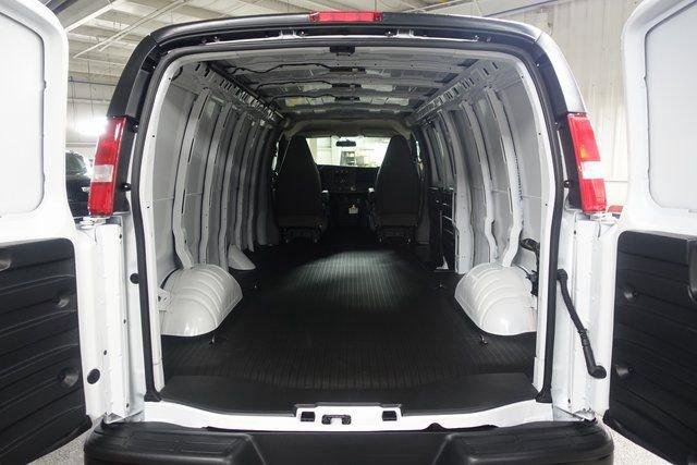 New 2025 Chevrolet Express 3500 Extended w/ Driver Convenience Package image 15