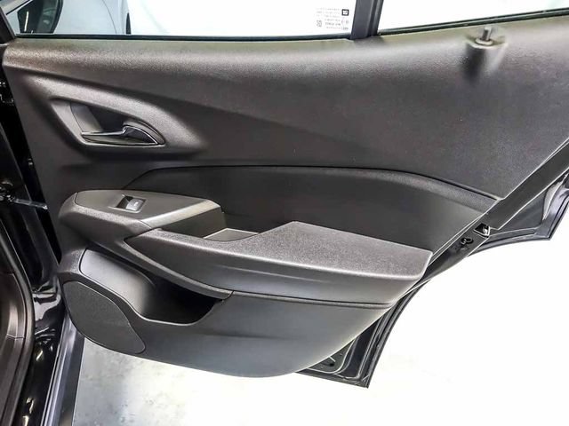 Certified 2026 Chevrolet Trax LT FWD image 28
