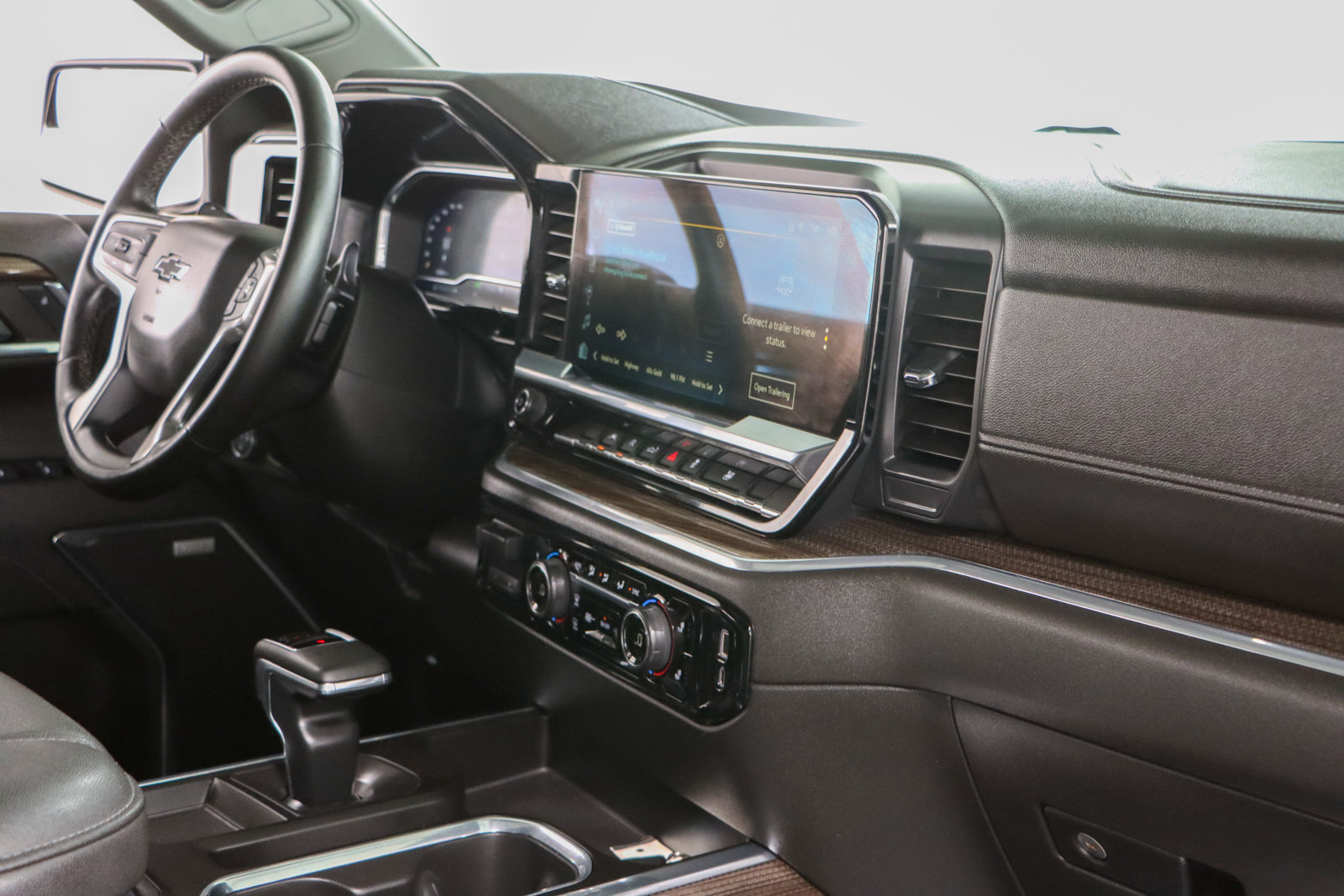 Used 2023 Chevrolet Silverado 1500 RST w/ Redline Edition AWD/4WD image 30