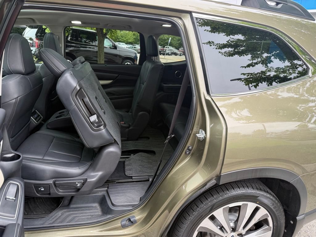 Used 2022 Subaru Ascent Limited w/ Technology Package AWD/4WD image 12
