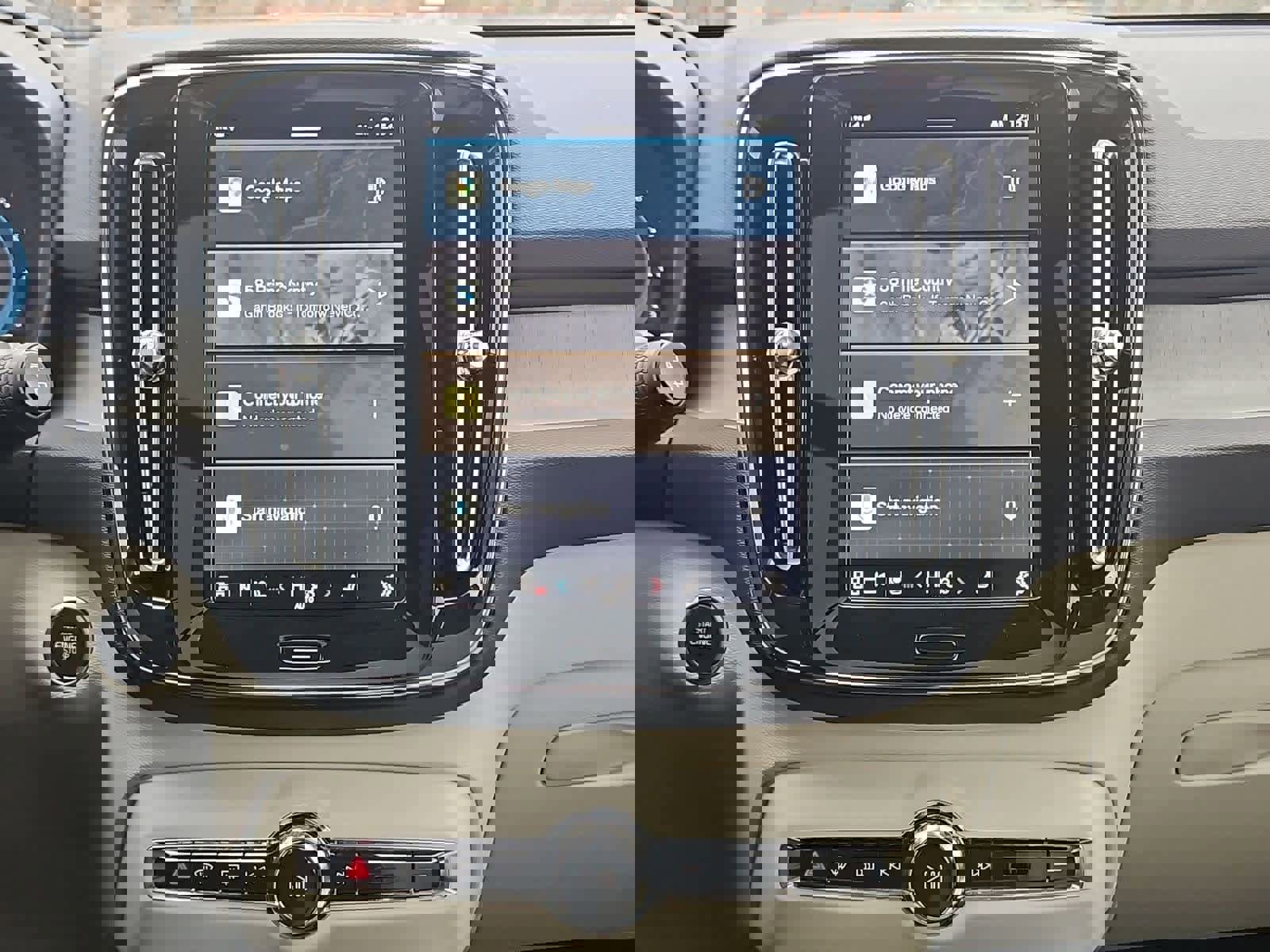 Used 2024 Volvo XC40 B5 Ultimate w/ Protection Package Premier image 29