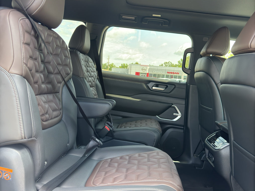 New 2026 Nissan Armada Platinum AWD/4WD image 18