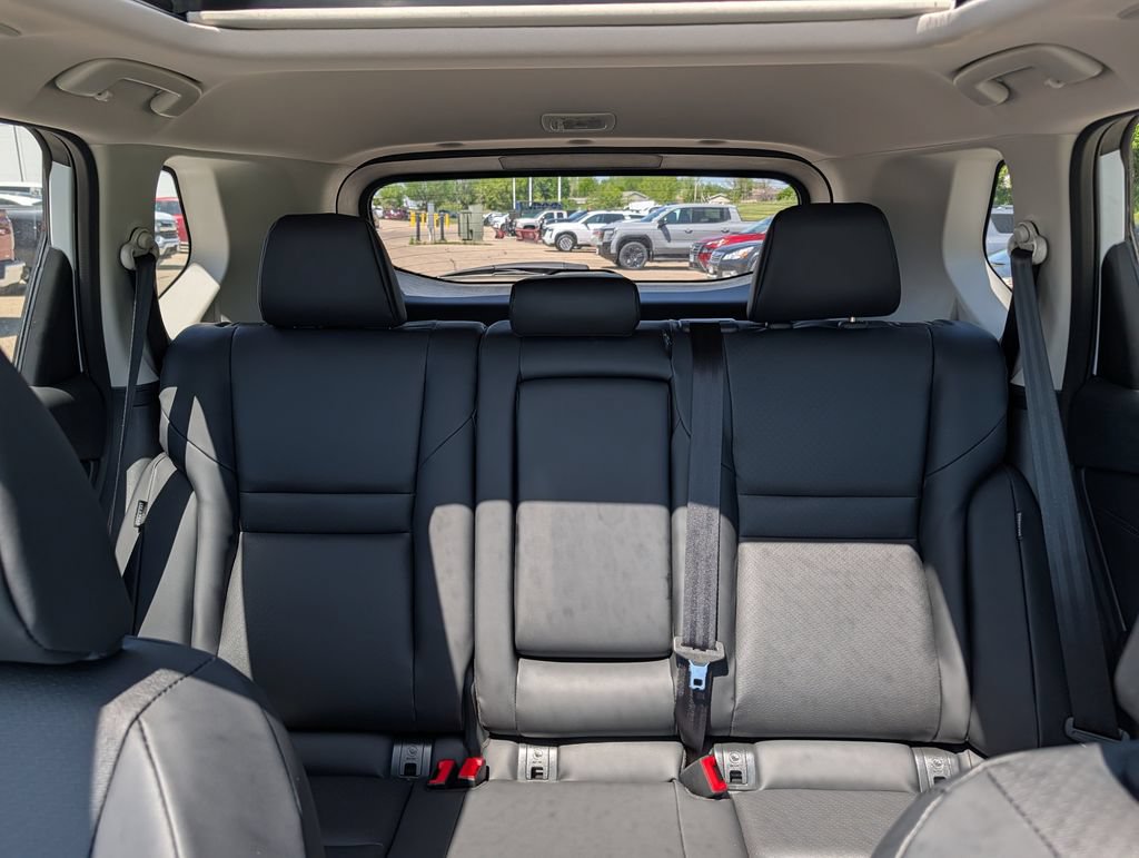 New 2026 Nissan Rogue Dark Armor AWD/4WD image 13