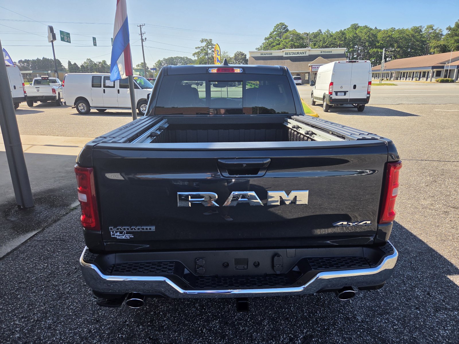 New 2027 RAM 1500 Laramie w/ Chrome Appearance Group AWD/4WD image 8