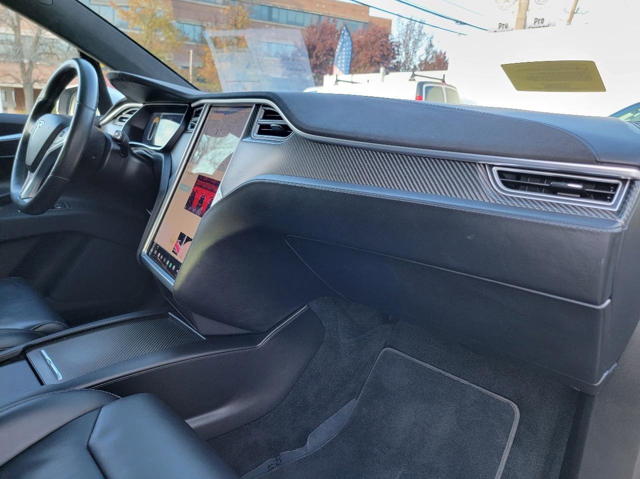 Used 2017 Tesla Model X 75D image 24