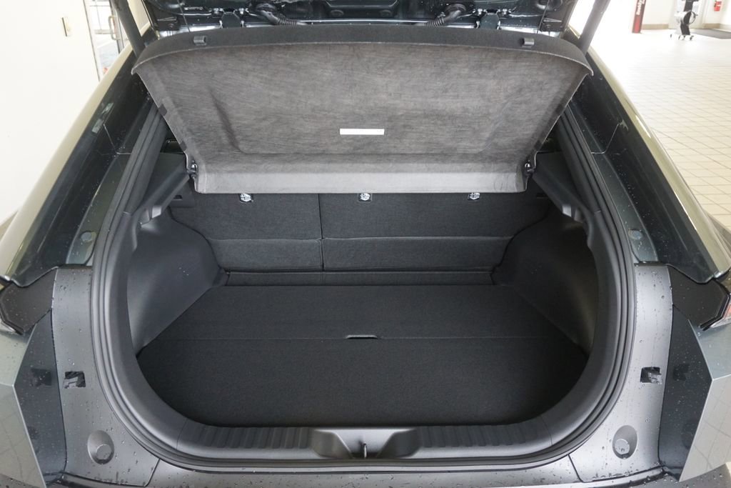 New 2026 Toyota C-HR image 19