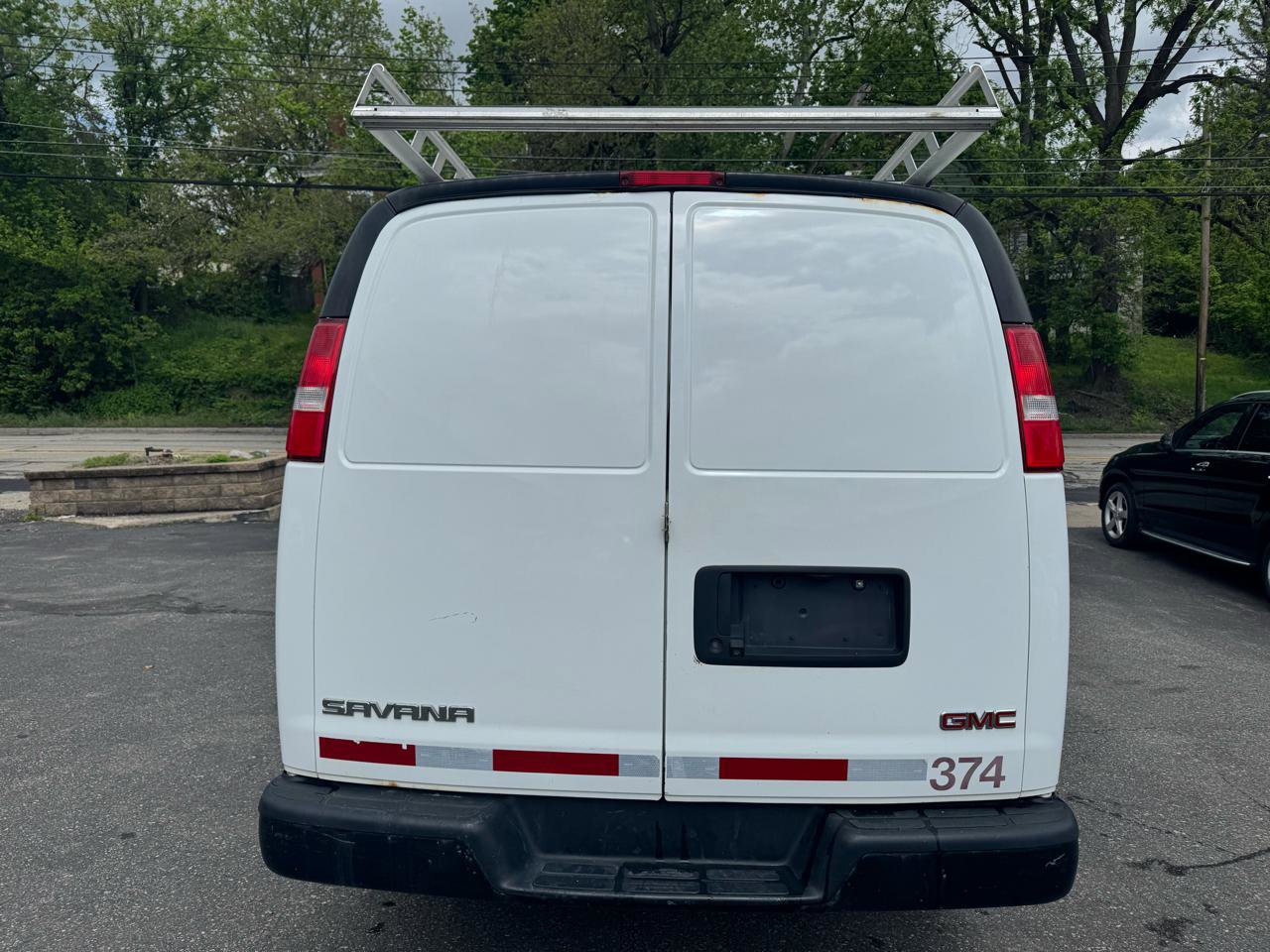 Used 2018 GMC Savana 2500 RWD image 6