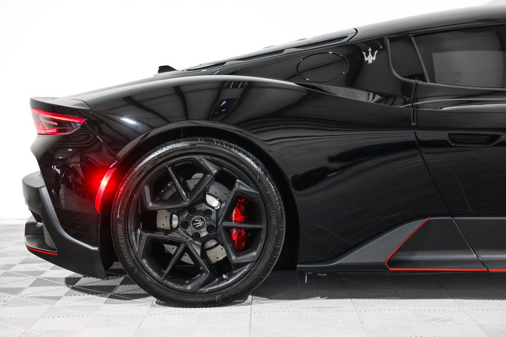 Used 2022 Maserati MC20 Coupe RWD image 2