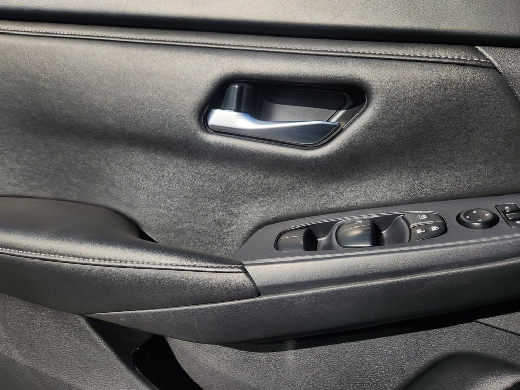 Used 2024 Nissan Sentra SV image 24