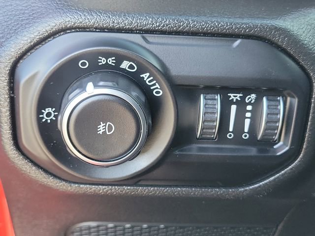Used 2022 Jeep Wrangler Willys AWD/4WD image 19