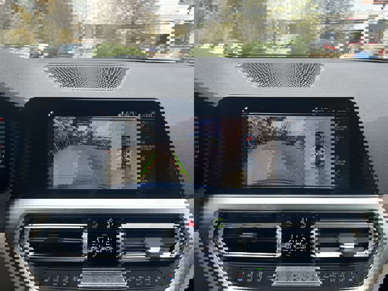 Used 2021 BMW 330i Sedan w/ Premium Package image 24