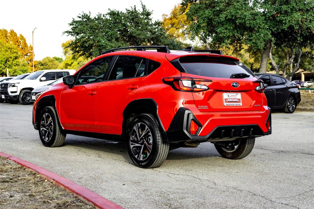 Used 2024 Subaru Crosstrek 2.0i Premium image 7
