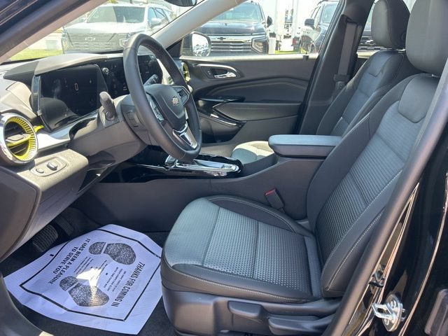 New 2026 Chevrolet Trax LT w/ Driver Confidence Package FWD image 15