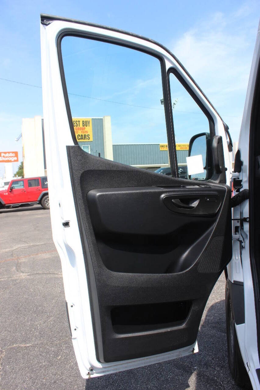Used 2026 Mercedes-Benz Sprinter 2500 image 28