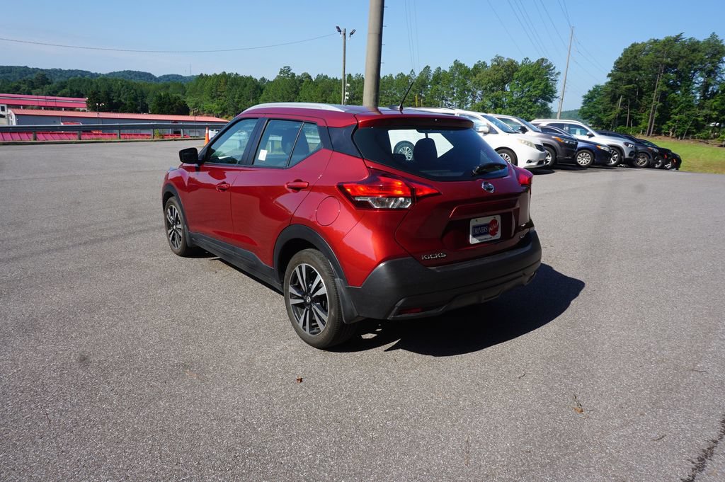 Used 2019 Nissan Kicks SV FWD image 16