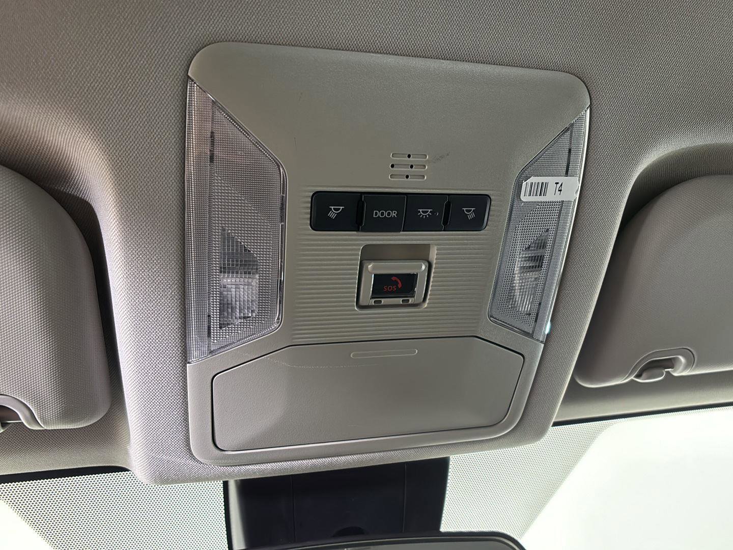Used 2022 Toyota RAV4 LE AWD/4WD image 32