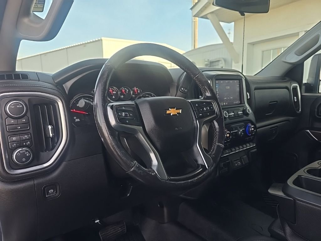 Used 2022 Chevrolet Silverado 2500 LT w/ Convenience Package image 17