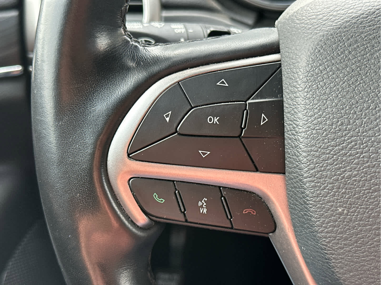 Used 2021 Jeep Grand Cherokee Limited image 28