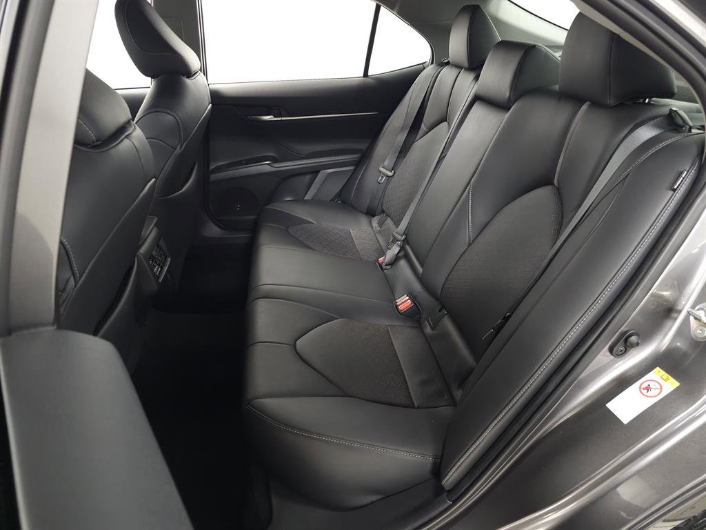 Used 2019 Toyota Camry XSE image 27