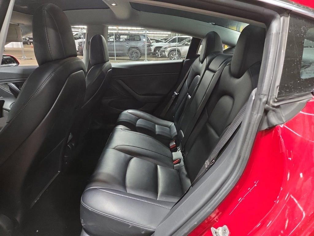 Used 2018 Tesla Model 3 Long Range image 8