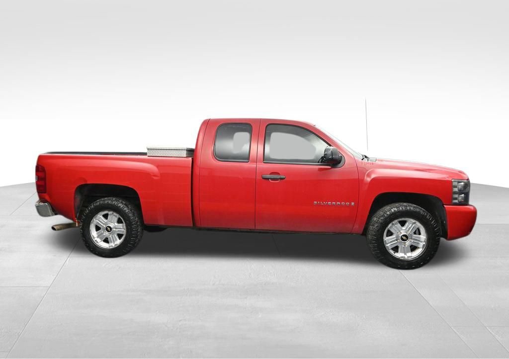 Used 2008 Chevrolet Silverado 1500 LT w/ Power Pack Plus AWD/4WD image 6
