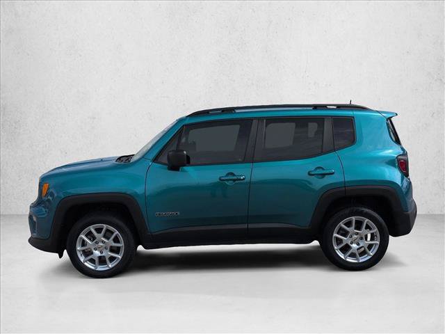 Certified 2022 Jeep Renegade Latitude AWD/4WD image 8
