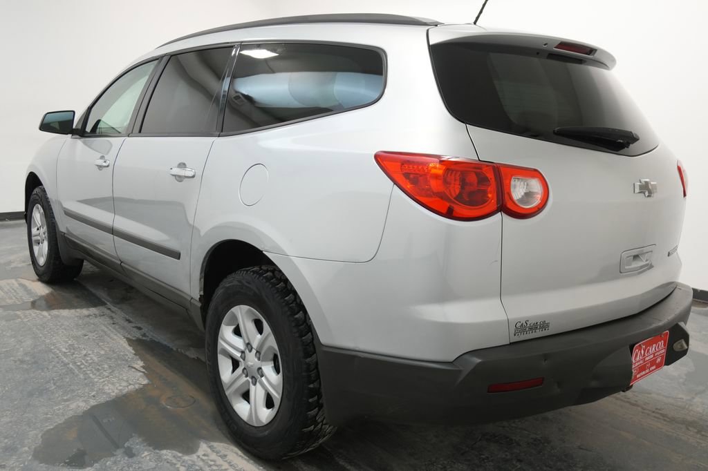 Used 2012 Chevrolet Traverse LS image 6