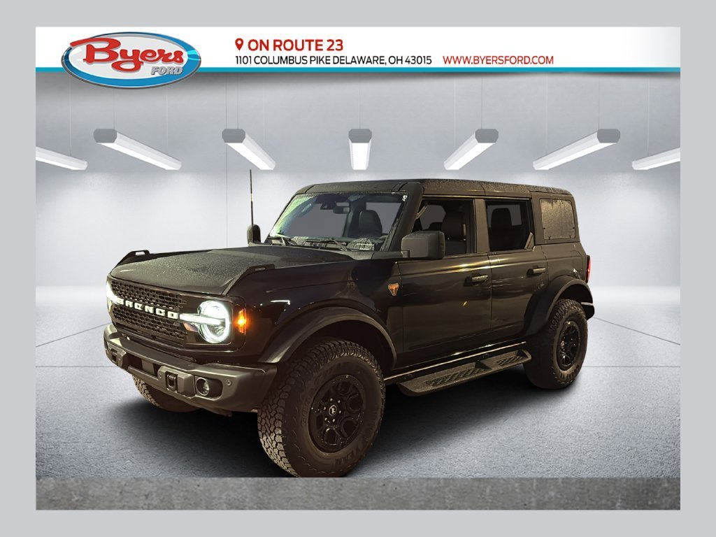 New 2026 Ford Bronco Badlands w/ Wildtrak Package