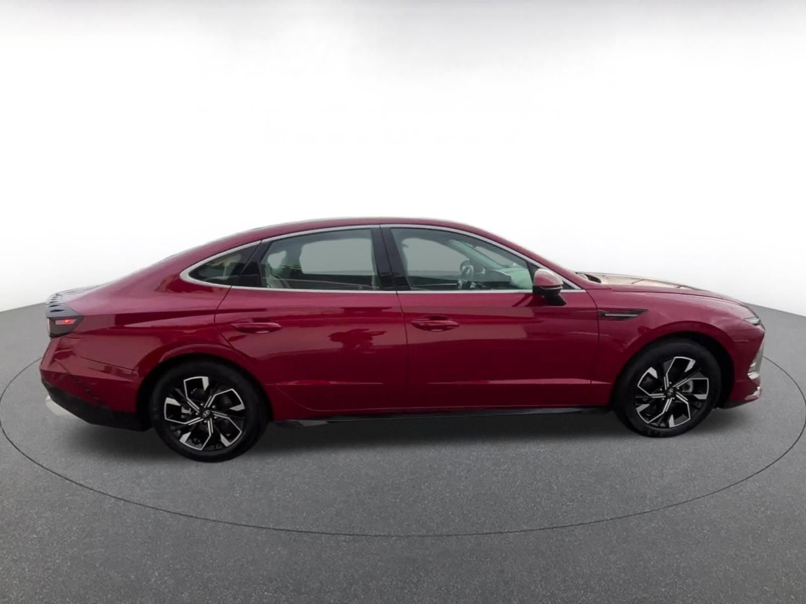 Used 2025 Hyundai Sonata SEL image 16