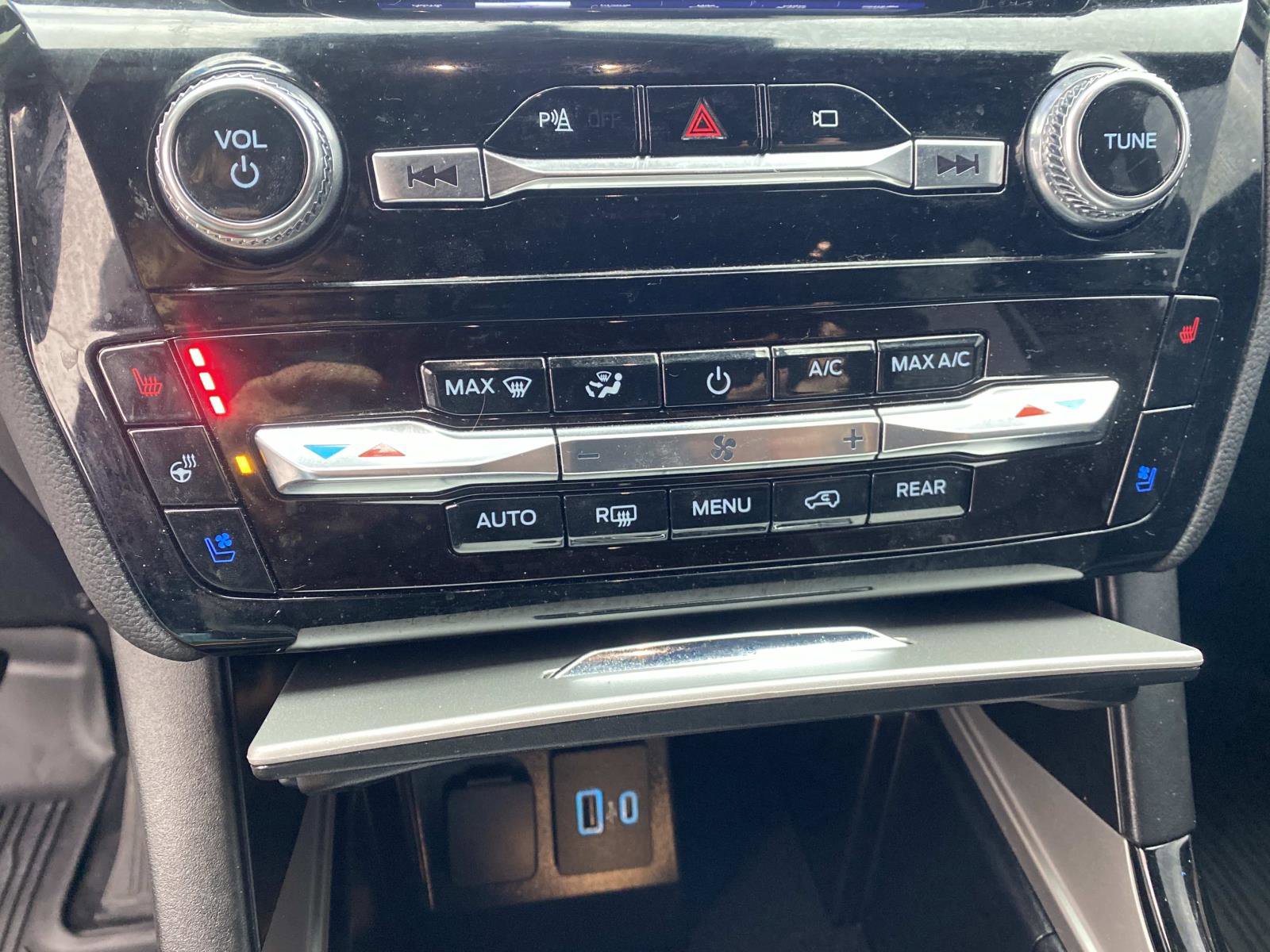 Used 2023 Ford Explorer ST w/ Equipment Group 401A image 23