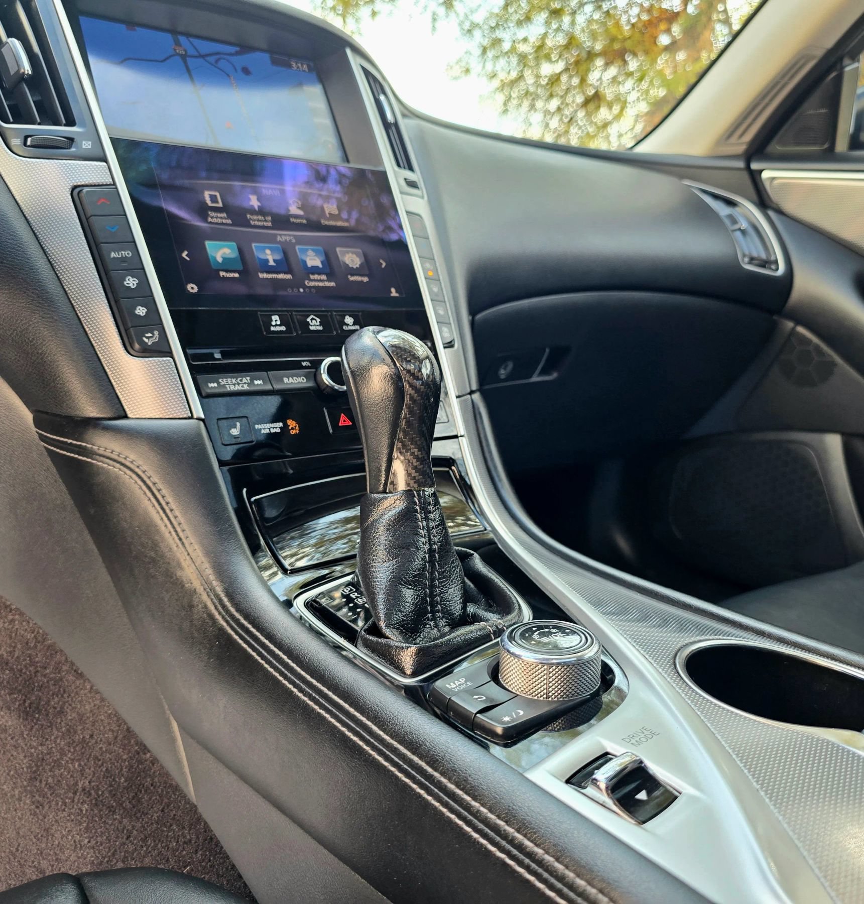 Used 2015 INFINITI Q50 Premium w/ Navigation Package AWD/4WD image 34