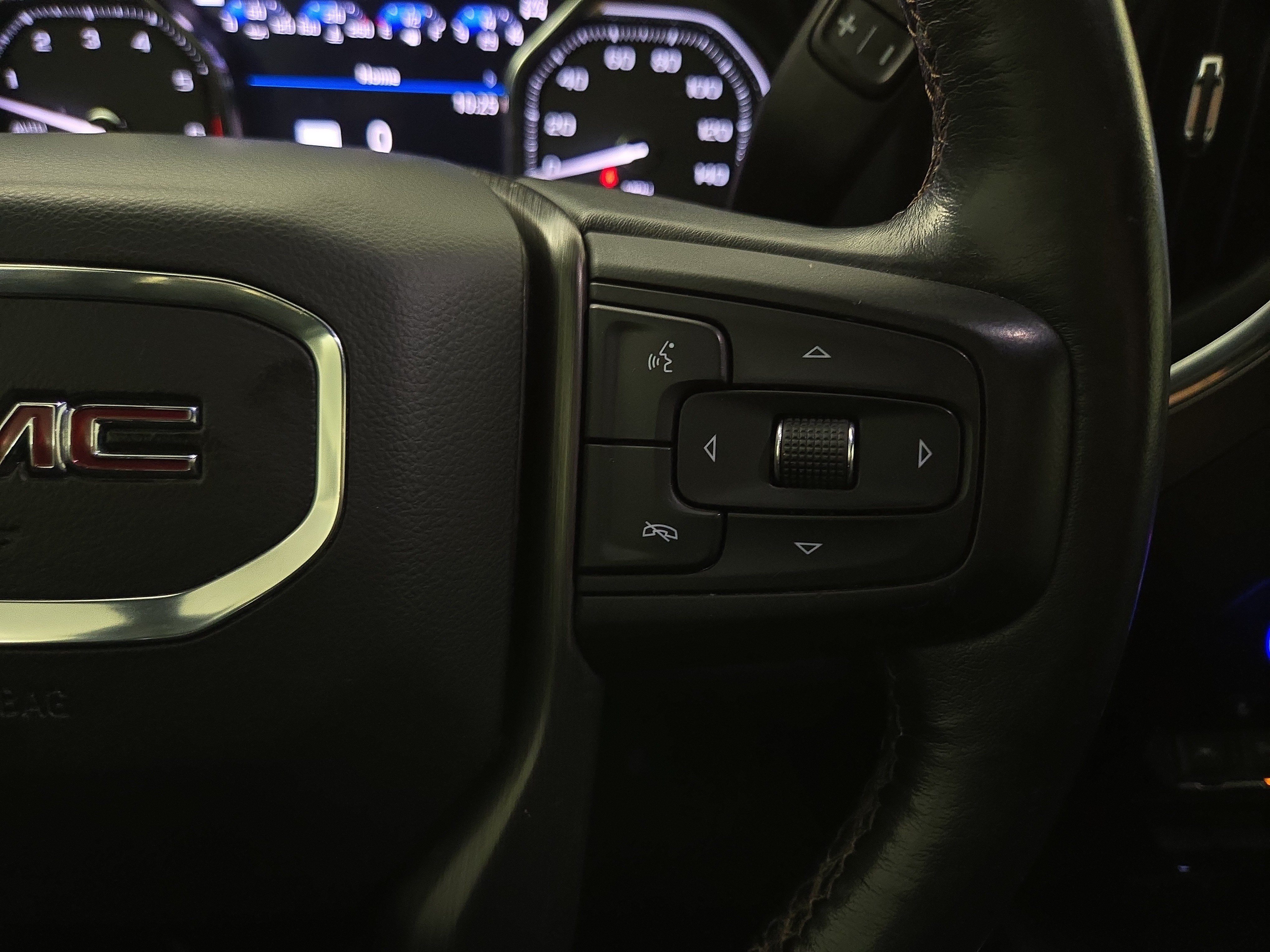 Used 2021 GMC Sierra 1500 AT4 w/ AT4 Value Package AWD/4WD image 16
