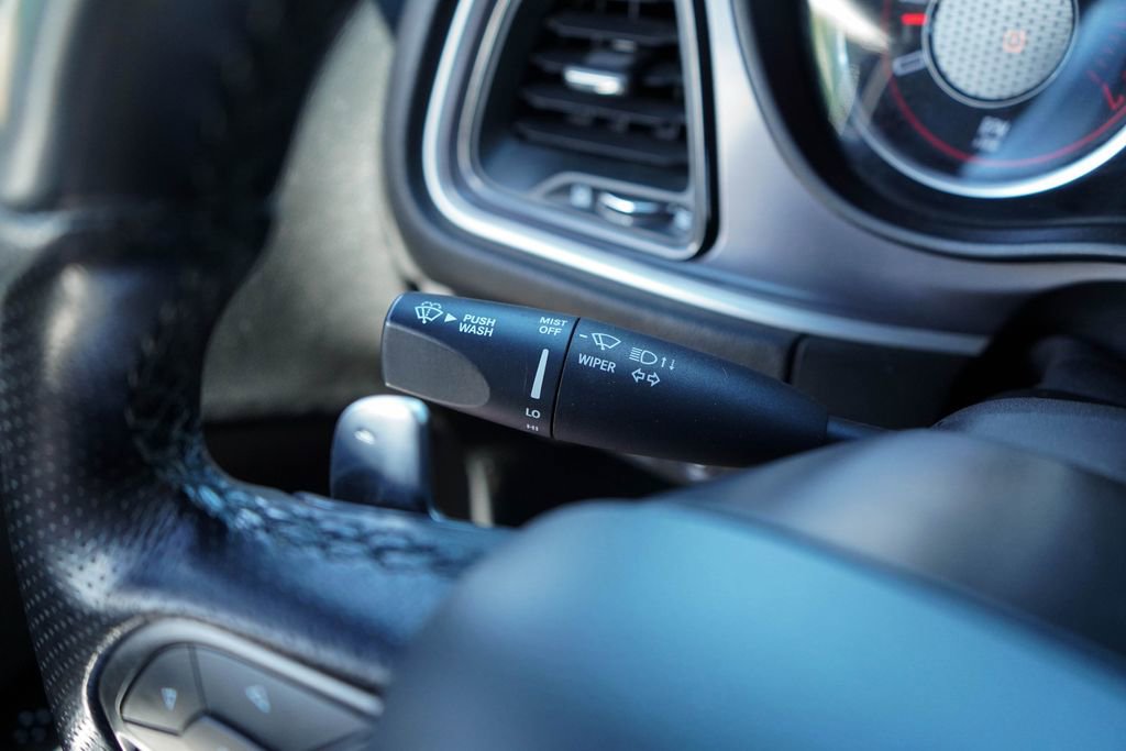 Used 2022 Dodge Challenger R/T image 32