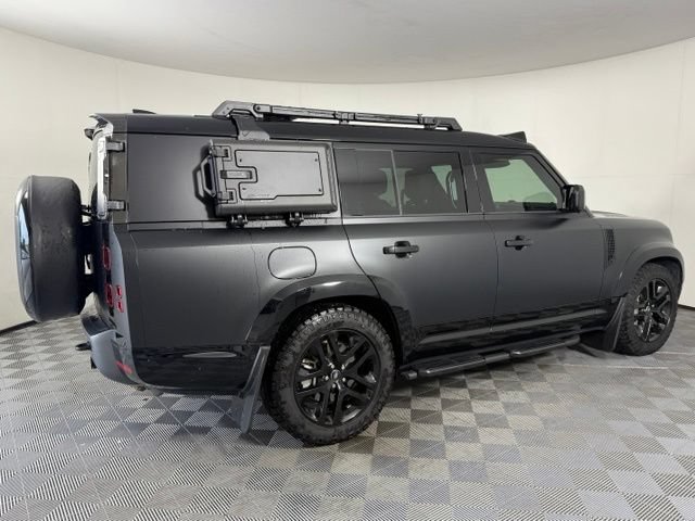Used 2025 Land Rover Defender 130 Outbound AWD/4WD image 7