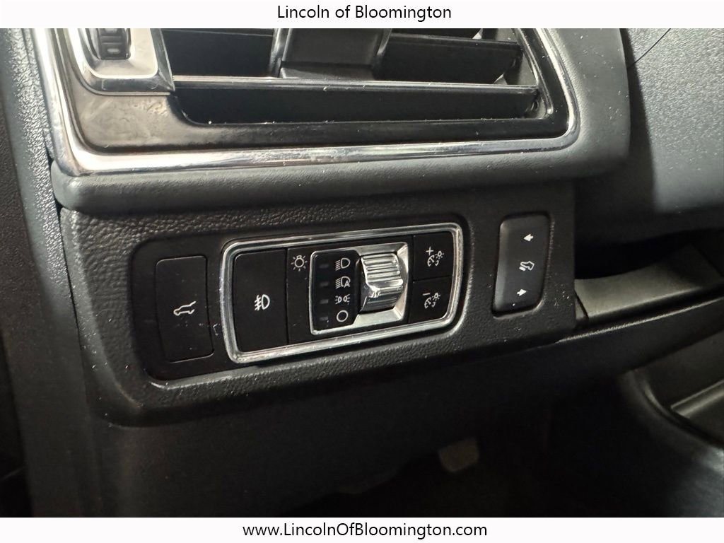 Used 2023 Lincoln Navigator Black Label AWD/4WD image 35
