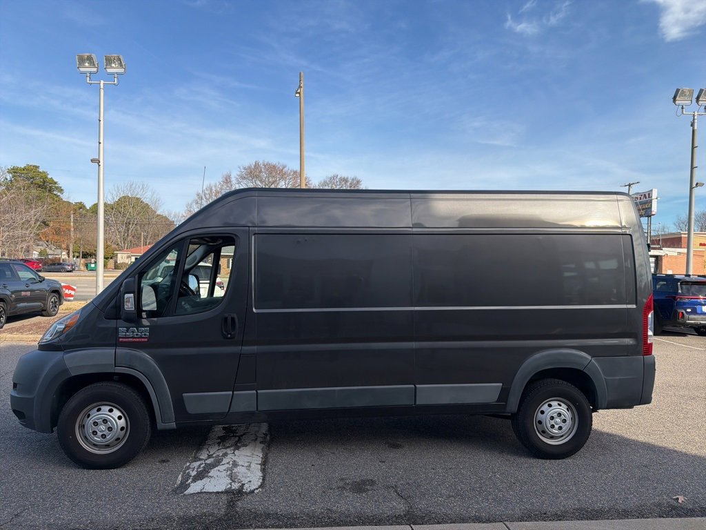 Used 2018 RAM ProMaster 2500 w/ Interior Convenience Group image 7