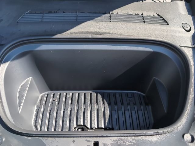 Used 2025 Tesla Model Y Long Range image 21