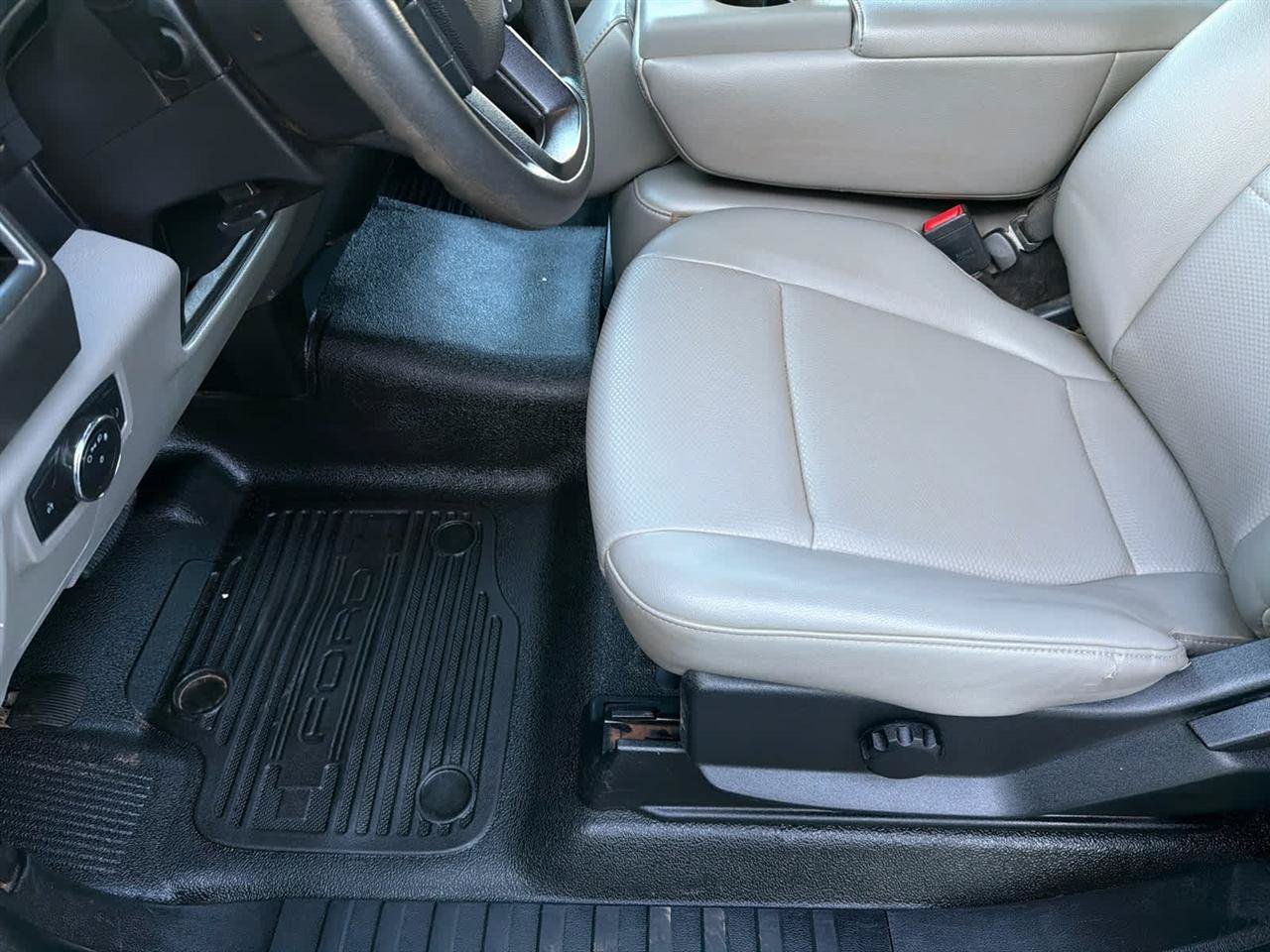 Used 2021 Ford F350 XL w/ Power Equipment Group RWD image 14