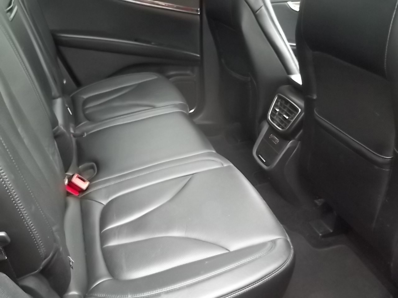 Used 2016 Lincoln MKX Reserve w/ Equipment Group 102A AWD/4WD image 10