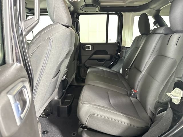 Used 2023 Jeep Wrangler Unlimited w/ Cold Weather Group image 25