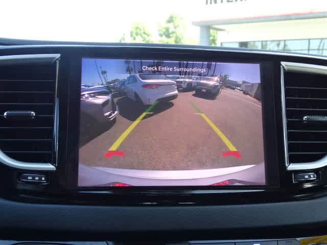 Used 2023 Chrysler Pacifica Touring-L FWD image 28