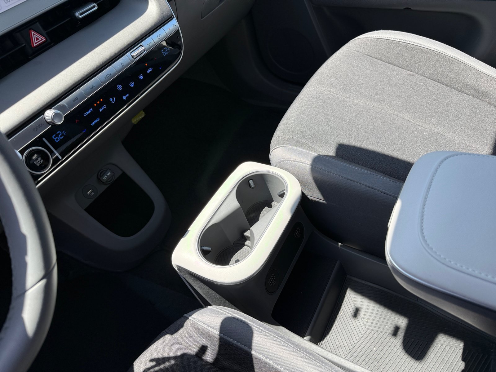 Certified 2024 Hyundai Ioniq 5 SE RWD image 13
