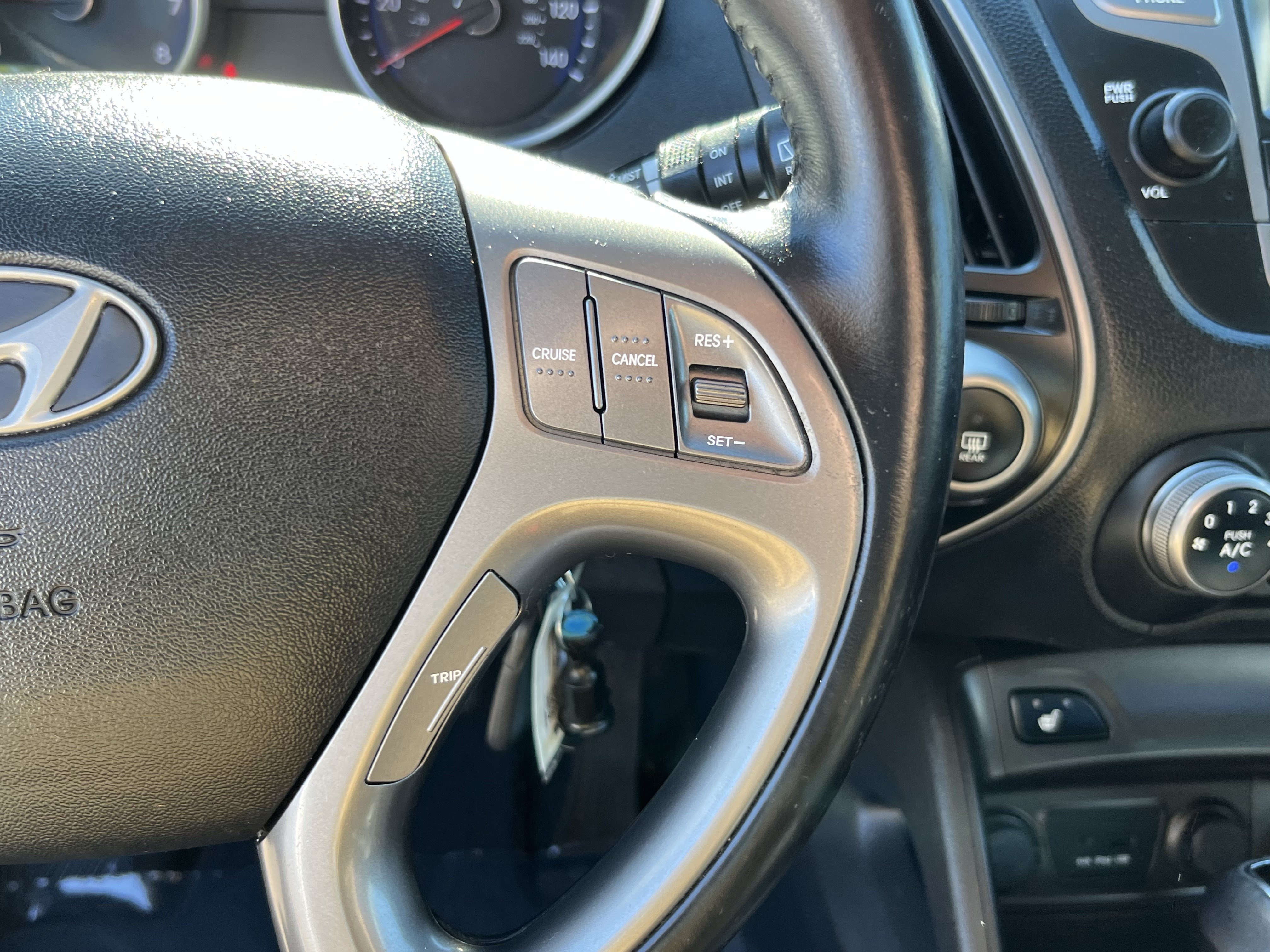 Used 2014 Hyundai Tucson SE AWD/4WD image 21