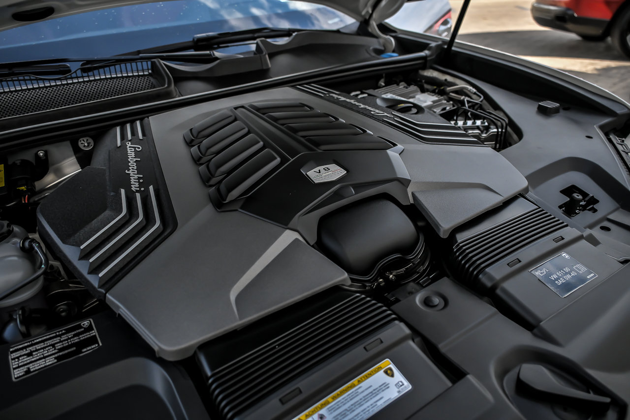 Used 2022 Lamborghini Urus AWD/4WD image 21