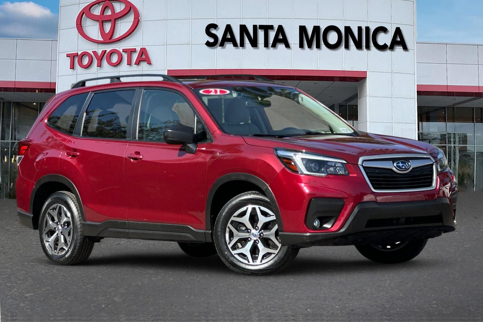 Used 2021 Subaru Forester Premium AWD/4WD image 2