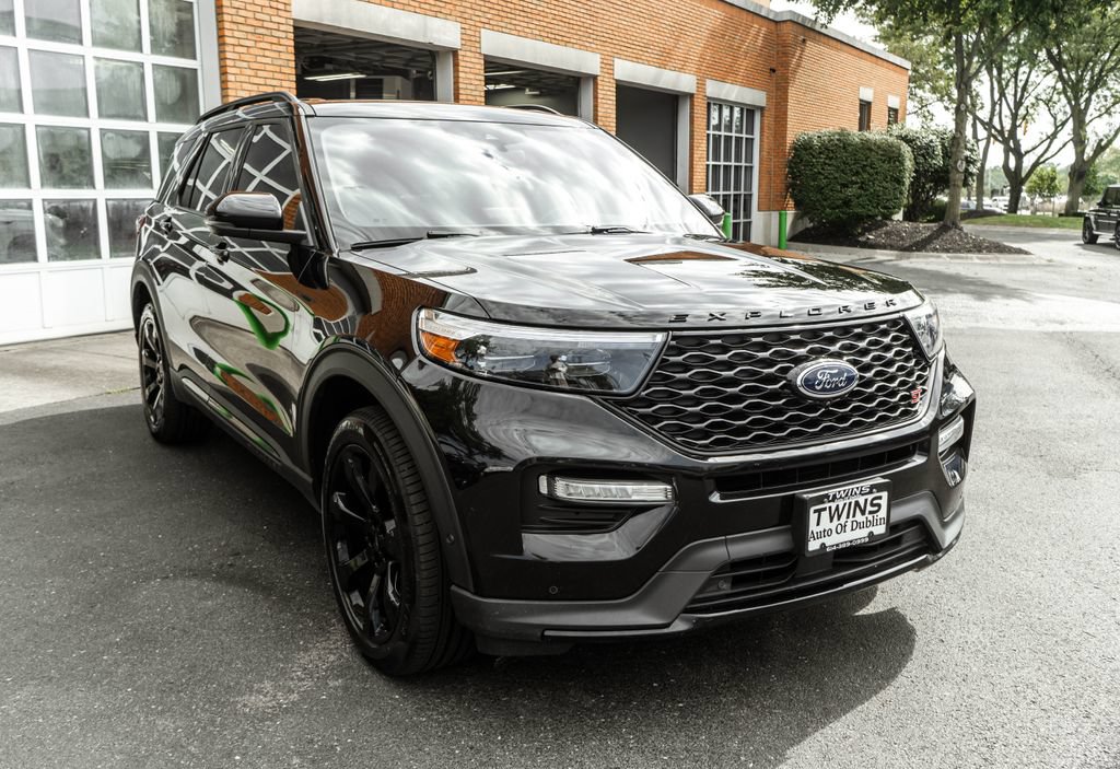 Used 2023 Ford Explorer ST w/ Technology Package AWD/4WD image 5