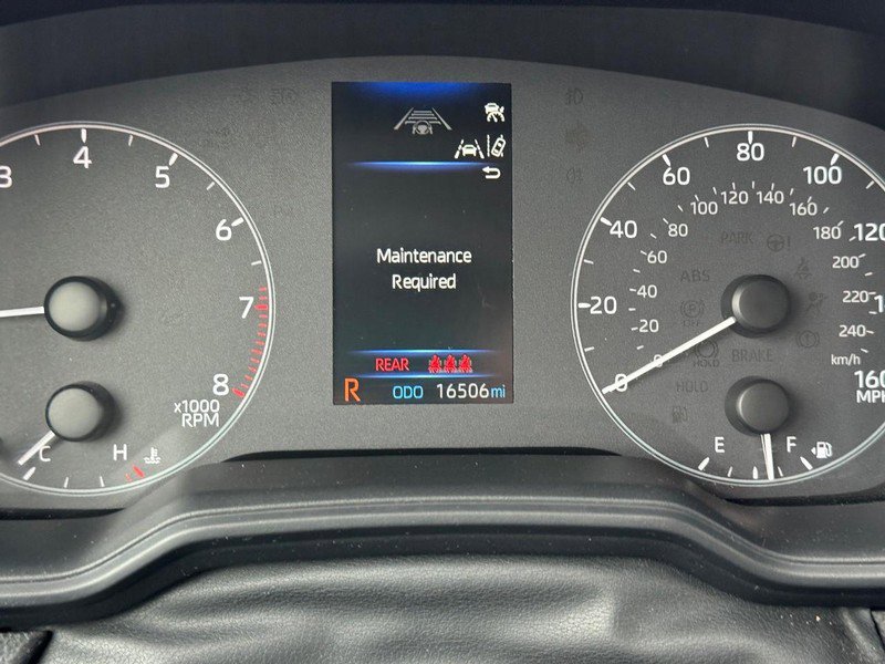 Used 2025 Toyota Corolla LE image 21