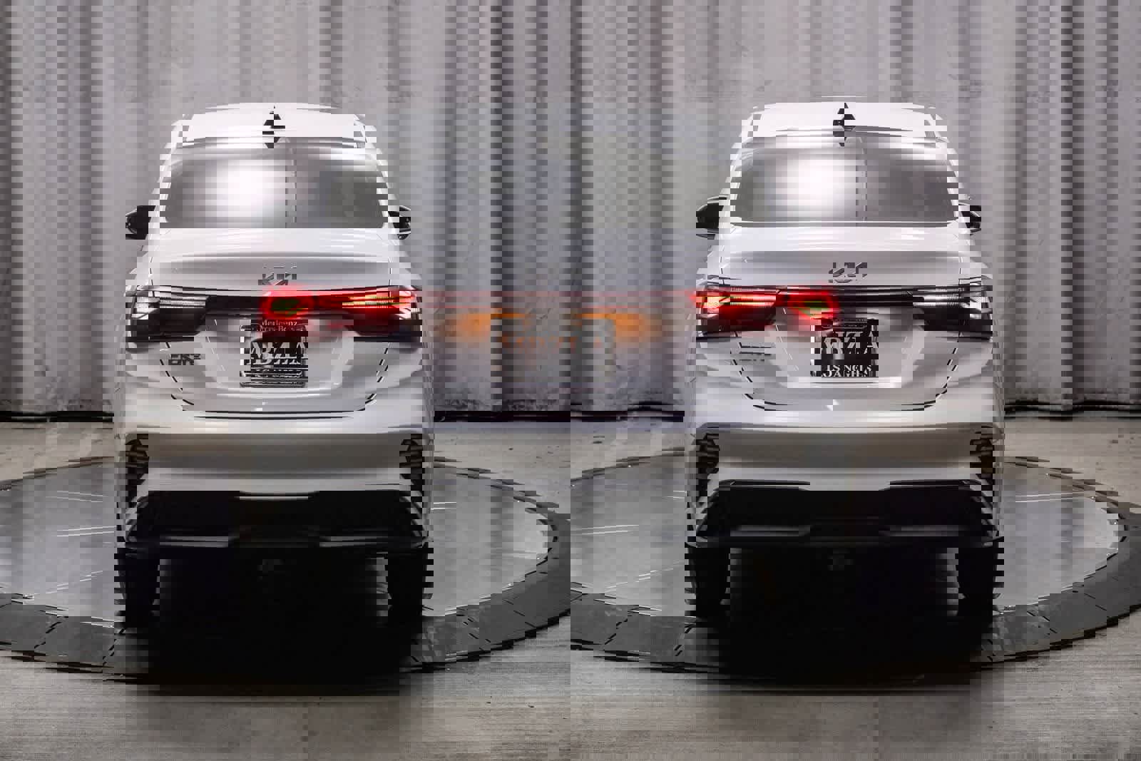 Used 2023 Kia Forte LXS w/ LXS Technology Package image 3