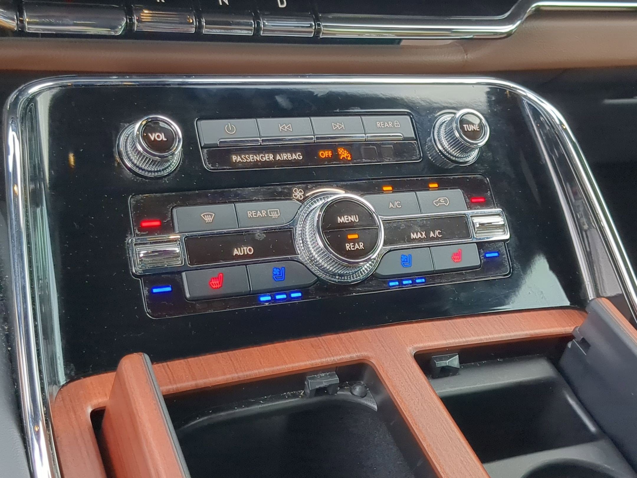 Used 2022 Lincoln Navigator Reserve image 18